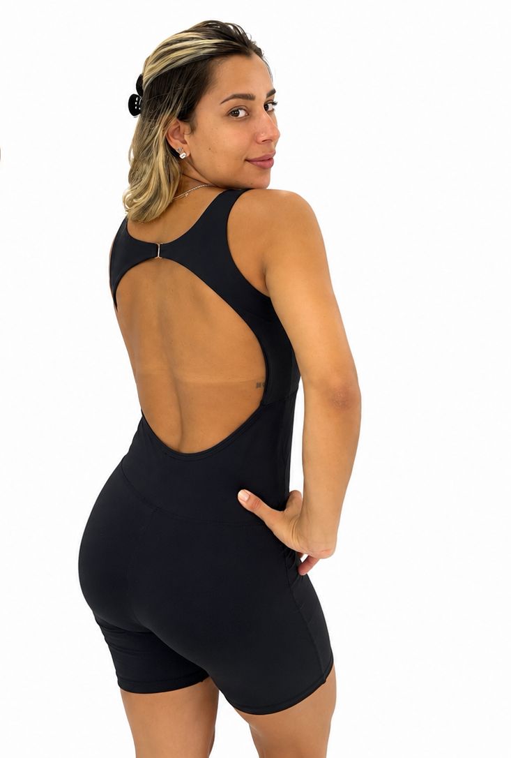 Macacão Aura